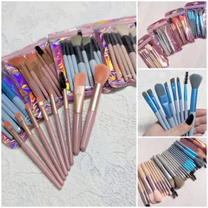 Juego de minibrochas - Juego de 8 mini brochas para uso persona, Incluye pinceles para sombras, difuminado, corrector, rostro y labios. Compactas, suaves y perfectas para viajes o retoques.